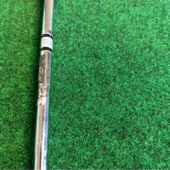Dunlop Surpass Oversize, 8 Iron, Right Handed, 37.5” - Picture 5 of 8